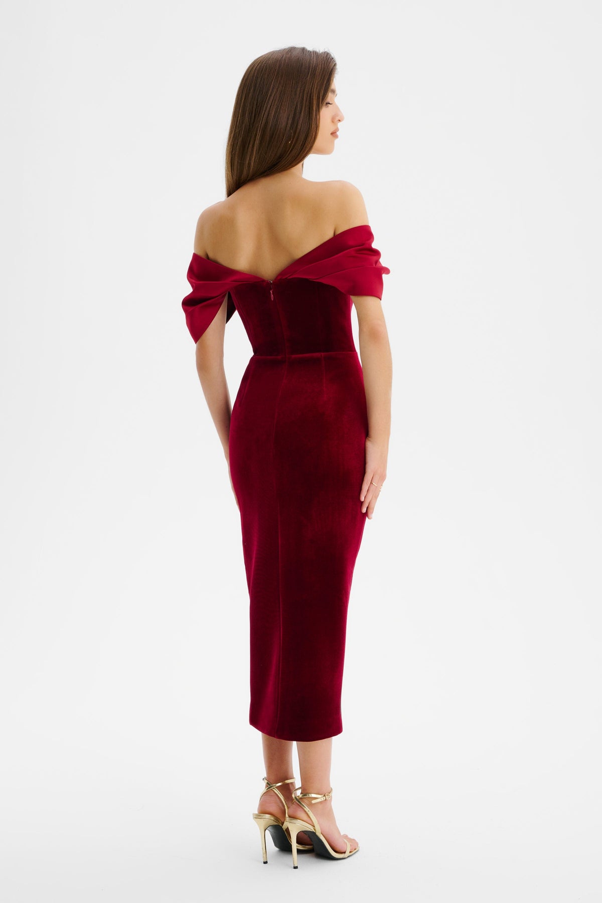 NOELLE Velvet Midi Dress in Burgundy